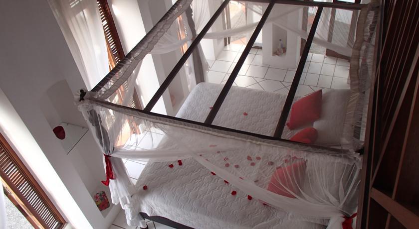 Being Villa Plymouth Room photo
